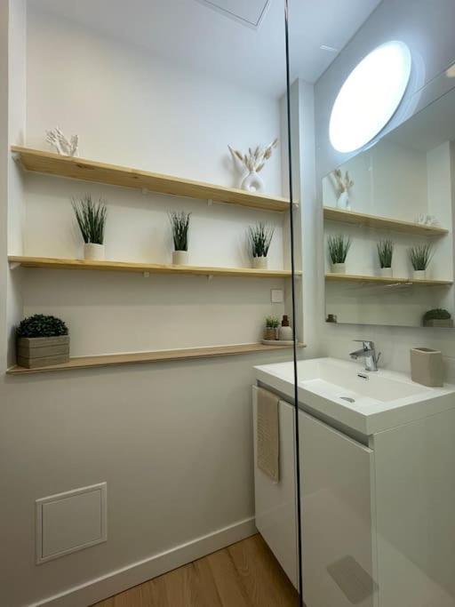Joli Appartement Avec Parking - Proche Centre Ville Chartres Esterno foto